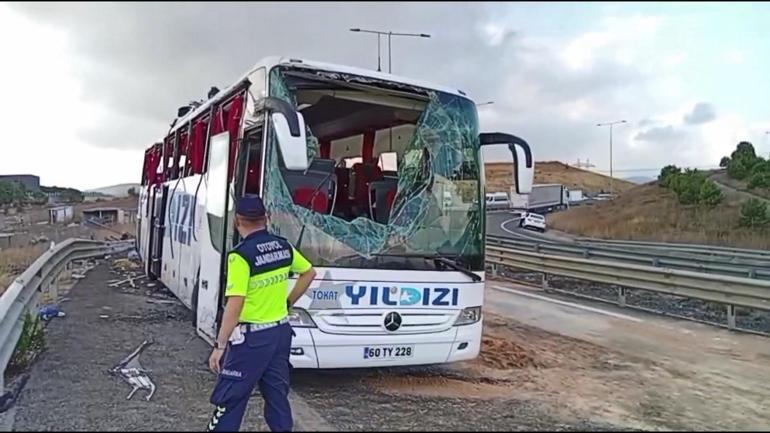 Kuzey Marmara Otoyolunda yolcu otobüsü devrildi: 4 kişi öldü, şoför gözaltına alındı