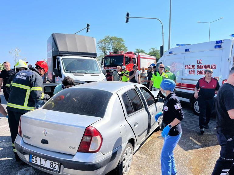 Orduda otomobil ile kamyonet çarpıştı; 5 yaralı