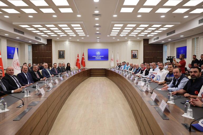 Kamu İşveren Heyeti memura son zam teklifini sundu