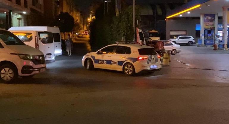 Küçükçekmece’de kız arkadaşıyla yürüyen kişiye silahlı saldırı