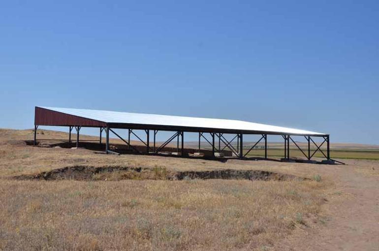 5 bin yıllık ekmek bulunan kazı alanındaki çalışmalara Fransız maya şirketi sponsor oldu