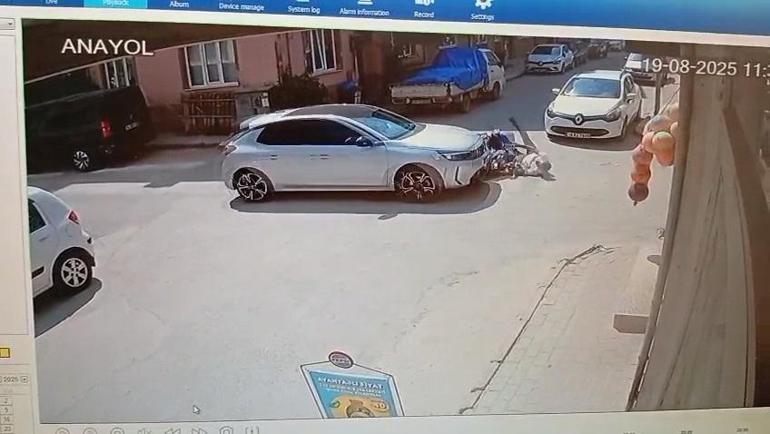Bursa’da motosiklet ile otomobilin çarpıştığı kaza kamerada: 1 yaralı