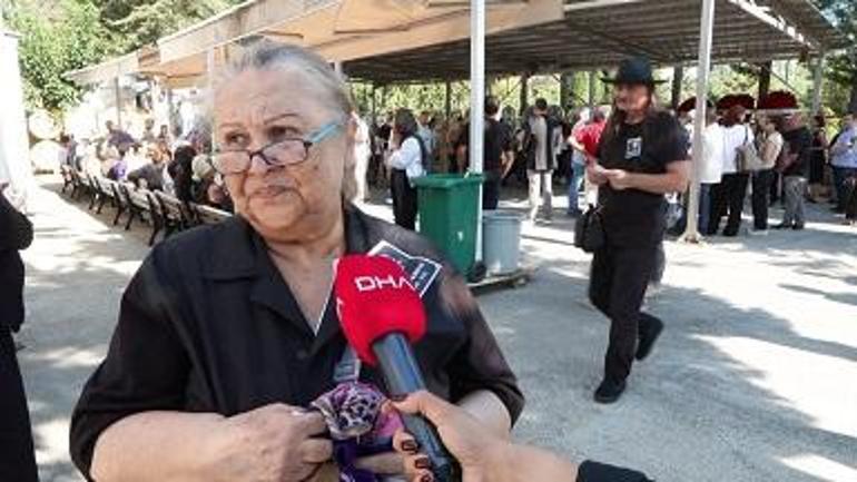 Türk Halk müziği sanatçısı Banu Kırbağ son yolculuğuna uğurlandı