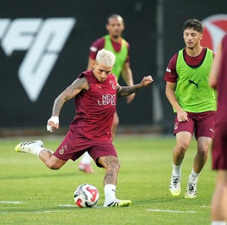 Galatasarayda Kayserispor maçı hazırlıkları sürüyor