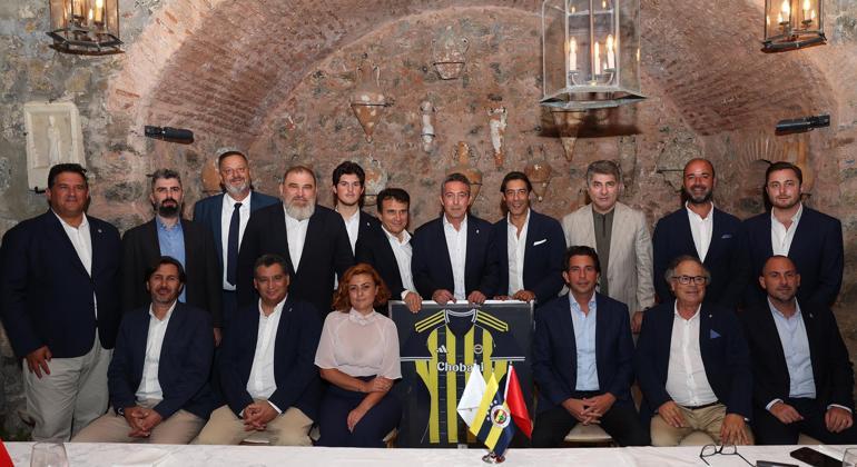 Fenerbahçe, Benfica yöneticilerini ve UEFA delegesini ağırladı