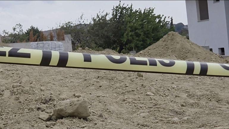 Büyükçekmecede villanın bahçesinde erkek cesedi bulundu