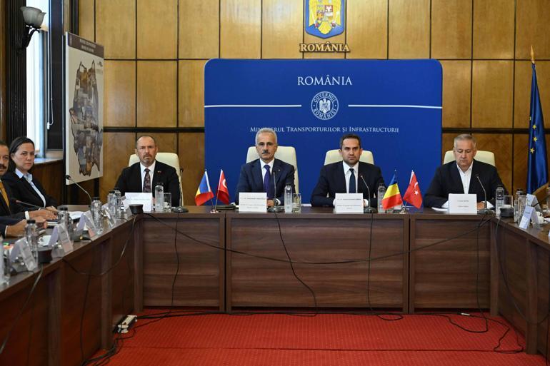 Bakan Uraloğlu, Rumen mevkidaşı Șerban ile görüştü