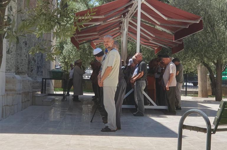 Annesini bıçaklayarak öldüren şüpheli, tedavi gördüğü hastanede yaşamını yitirdi