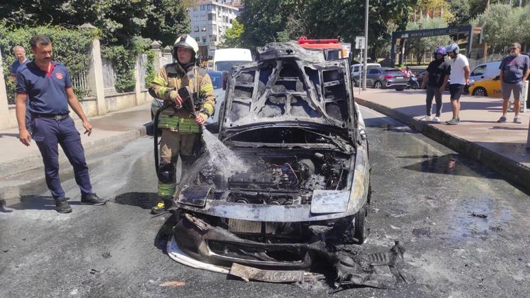 Beşiktaş’ta 2 ay önce aldığı araç alev alev yandı: Hayalimdeki arabaydı