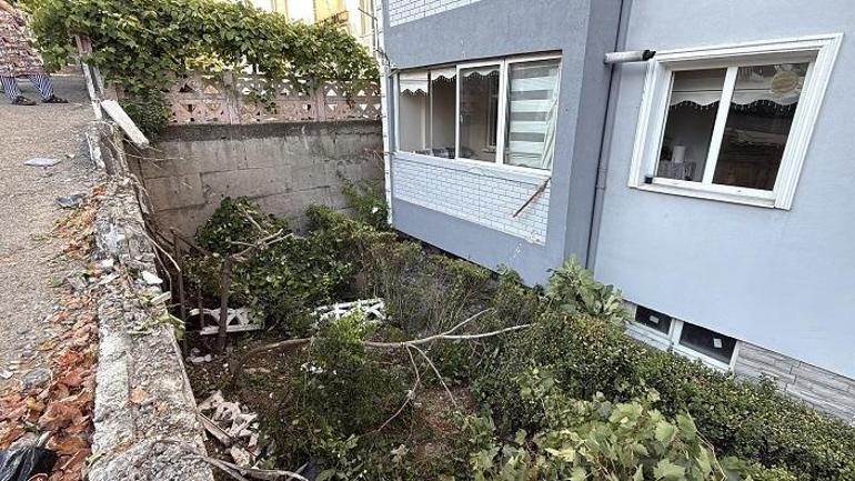 Karabük’te freni boşalan kamyonet apartmanın bahçesine düştü