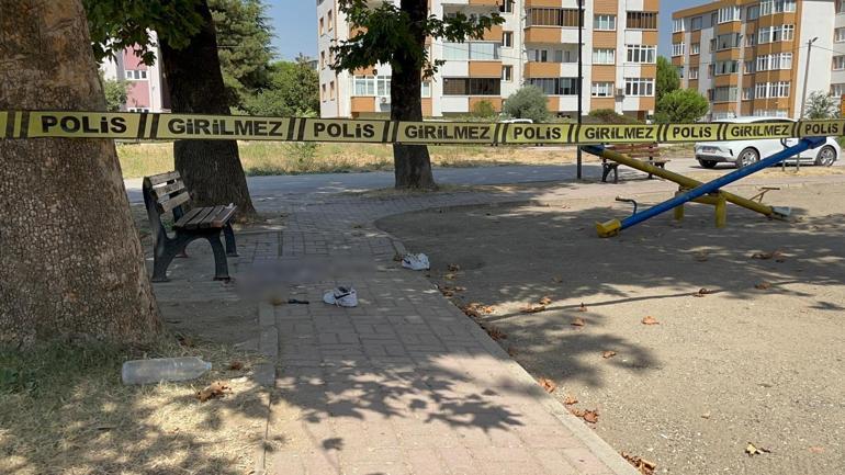 Bursadaki çocuk parkında silahlı kavga; 1 yaralı