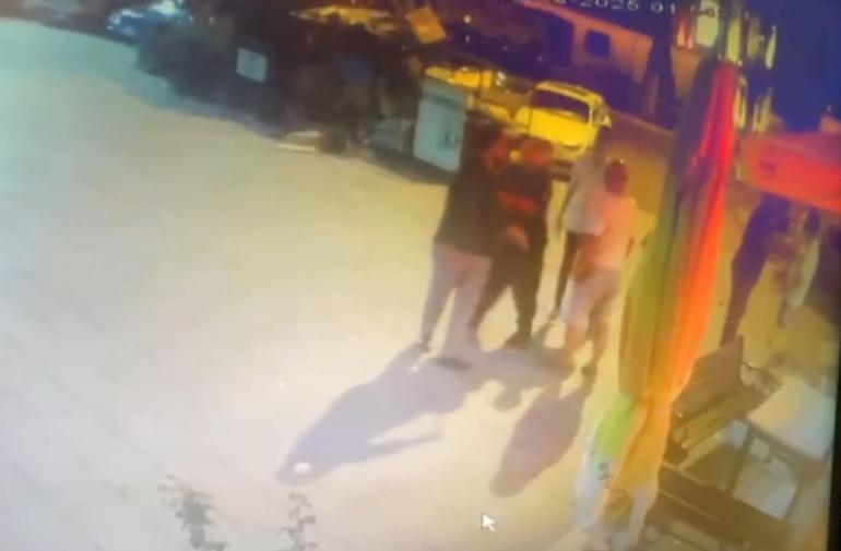 Kuşadasında bıçaklı saldırıya uğrayan taksici öldü