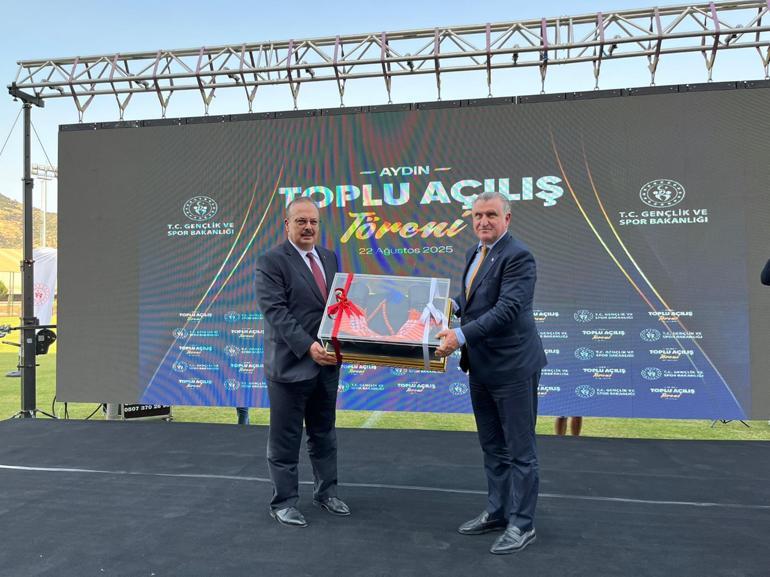 Gençlik ve Spor Bakanı Bak, ‘Aydın’da coşkuyla yolumuza devam ediyoruz’