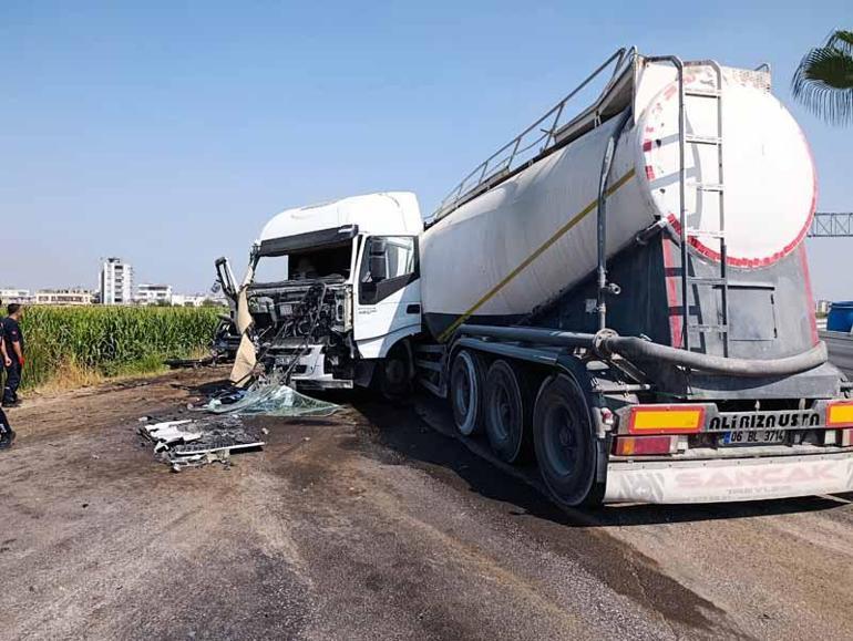 Otomobil ve kamyona, tanker çarptı; 2 yaralı