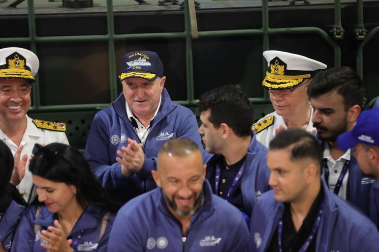 TCG Anadolu, ‘Zafere Yolculuk’ için Çanakkaleden İstanbula hareket etti