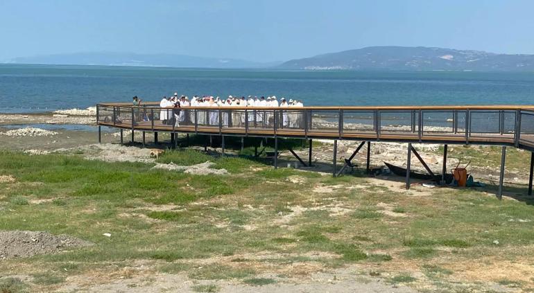 Fransadan gelen 42 akademisyen, İznikte ayin yaptı