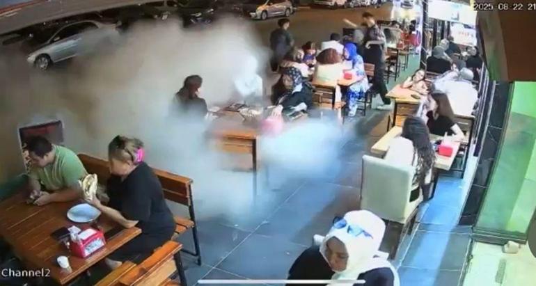 Seyir halindeki kamyonun lastiği patladı