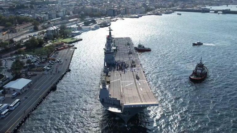 Çanakkaleden yola çıkan TCG Anadolu, İstanbula ulaştı