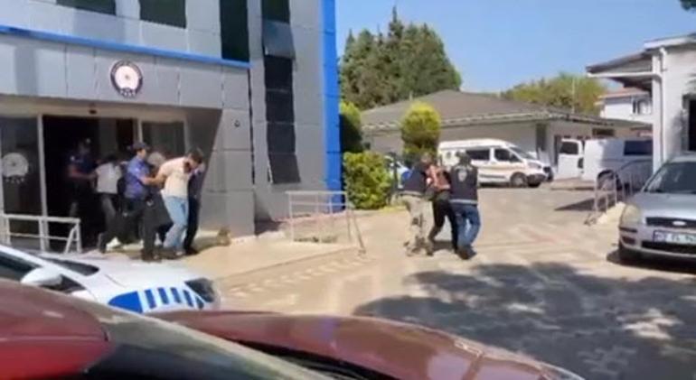 Ceza yazan polise saldırdılar; o anlar kamerada