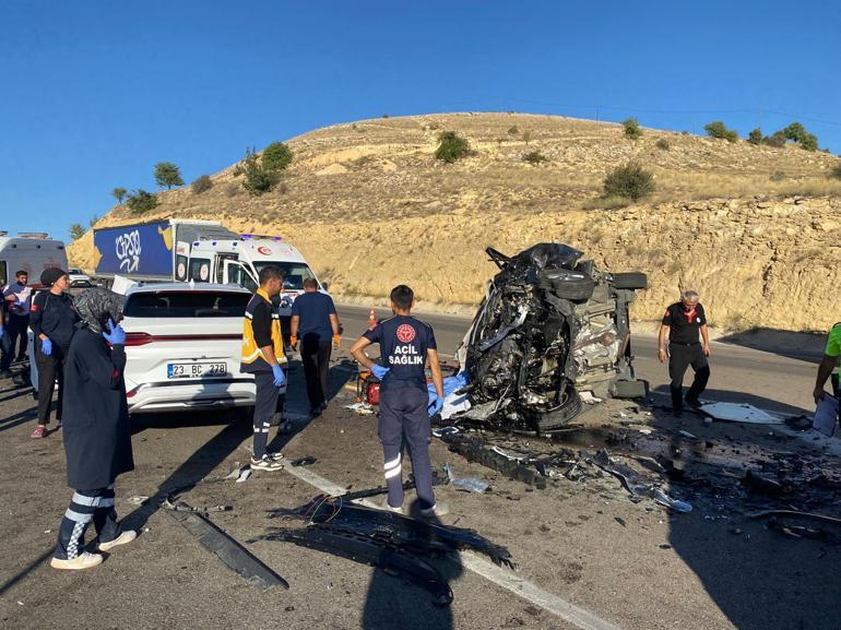 Malatya’da hafif ticari araç ile otomobil çarpıştı: 4 ölü, 2 yaralı