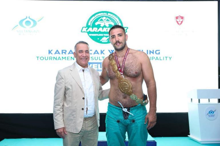 Uluslararası Sultangazi Belediyesi Geleneksel Karakucak Güreşleri’ne yoğun ilgi