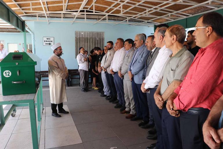 Mersindeki kazada ölen Farah, Diyarbakır’da defnedildi
