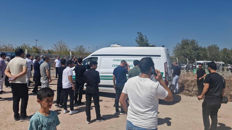 Mersindeki kazada ölen Farah, Diyarbakır’da defnedildi