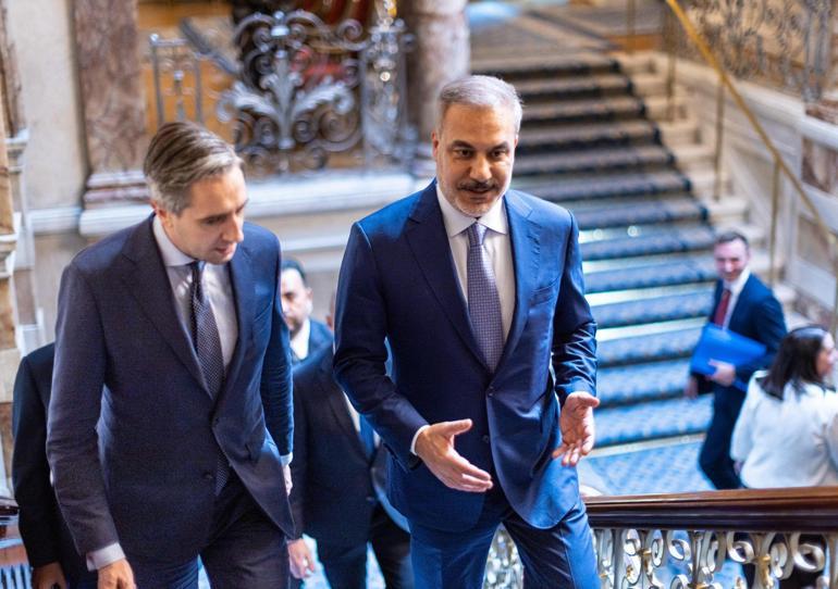 Bakan Fidan, İrlanda Başbakan Yardımcısı Harris ile görüştü