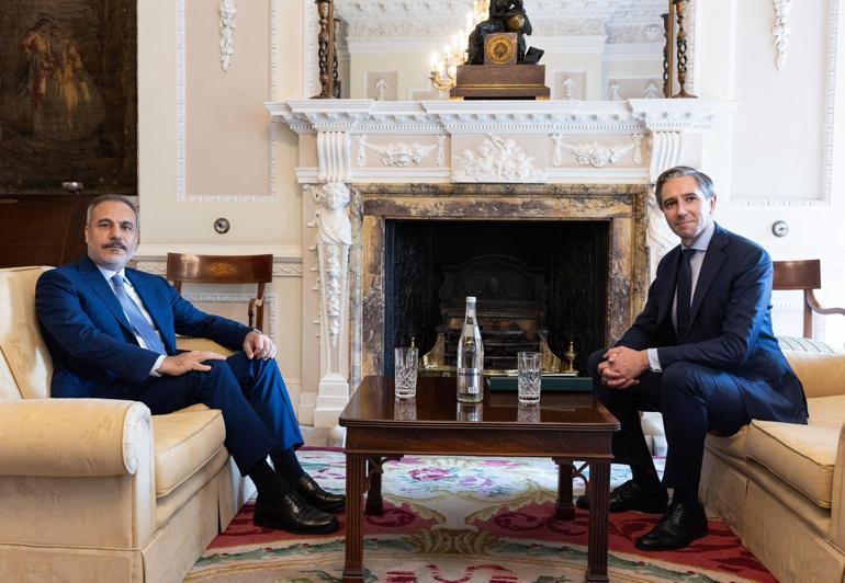 Bakan Fidan, İrlanda Başbakan Yardımcısı Harris ile görüştü