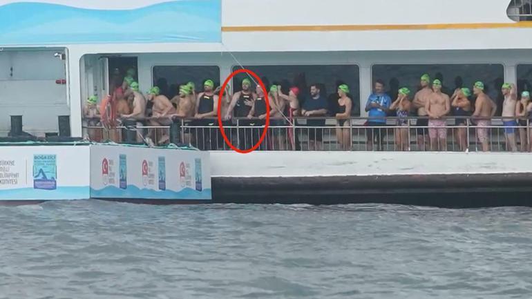 Rus yüzücünün yarış başlamadan önceki görüntüleri