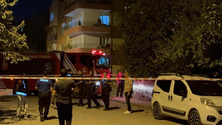 Malatyada evin çatısı çöktü; anne ve kızı son anda kurtuldu