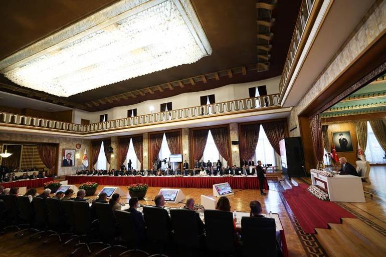 Kurtulmuş: Türkiye modelini hayata geçirmek komisyonun tarihi başarılarından biri olacaktır