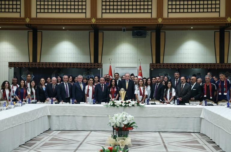 Cumhurbaşkanı Erdoğan: Kadınları güçlendirmek için tüm kaynaklarımızı seferber ettik