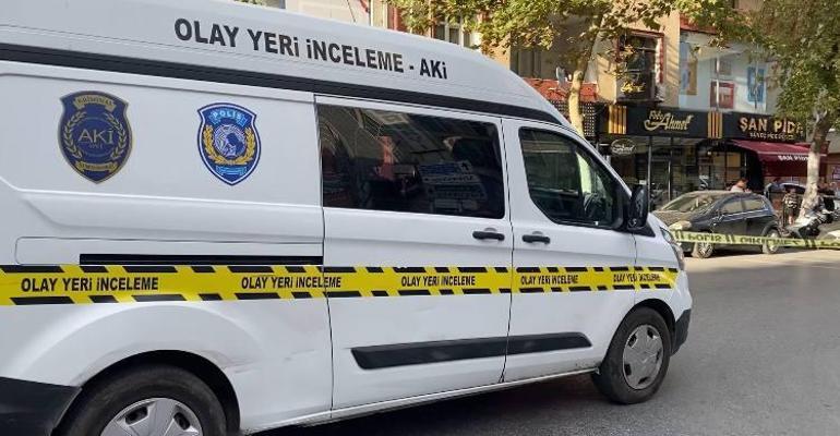 Sultangazi’de iş yeri kurşunlandı: 1 yaralı