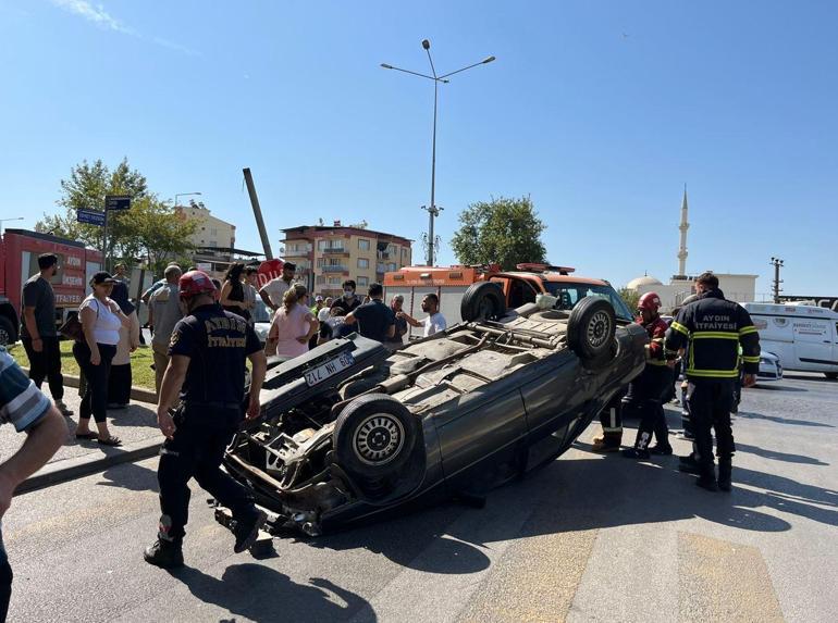 Aydın’da otomobilin devrildiği kaza kamerada: 2 yaralı