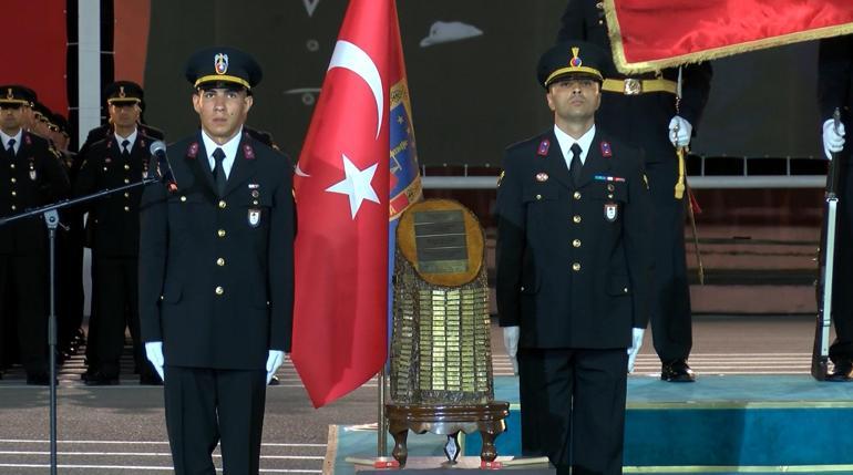 Işıklar Askeri Lisesi’nden mezun olan astsubaylar için mezuniyet töreni