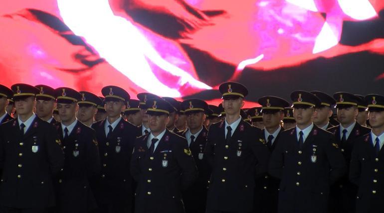 Işıklar Askeri Lisesi’nden mezun olan astsubaylar için mezuniyet töreni