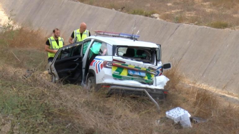 Çekmeköyde TIRın çarptığı jandarma aracı su kanalına düştü; 5 yaralı