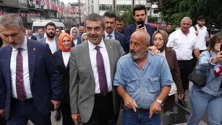 Bakan Tekin: Eğitim sadece öğretmenlerimizin sırtına yüklenecek bir süreç değil