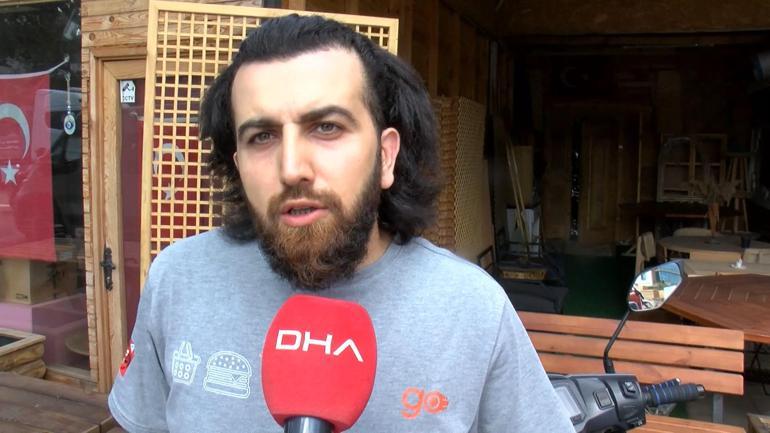 Ümraniyede 2 hafif ticari aracın karıştığı kaza kamerada