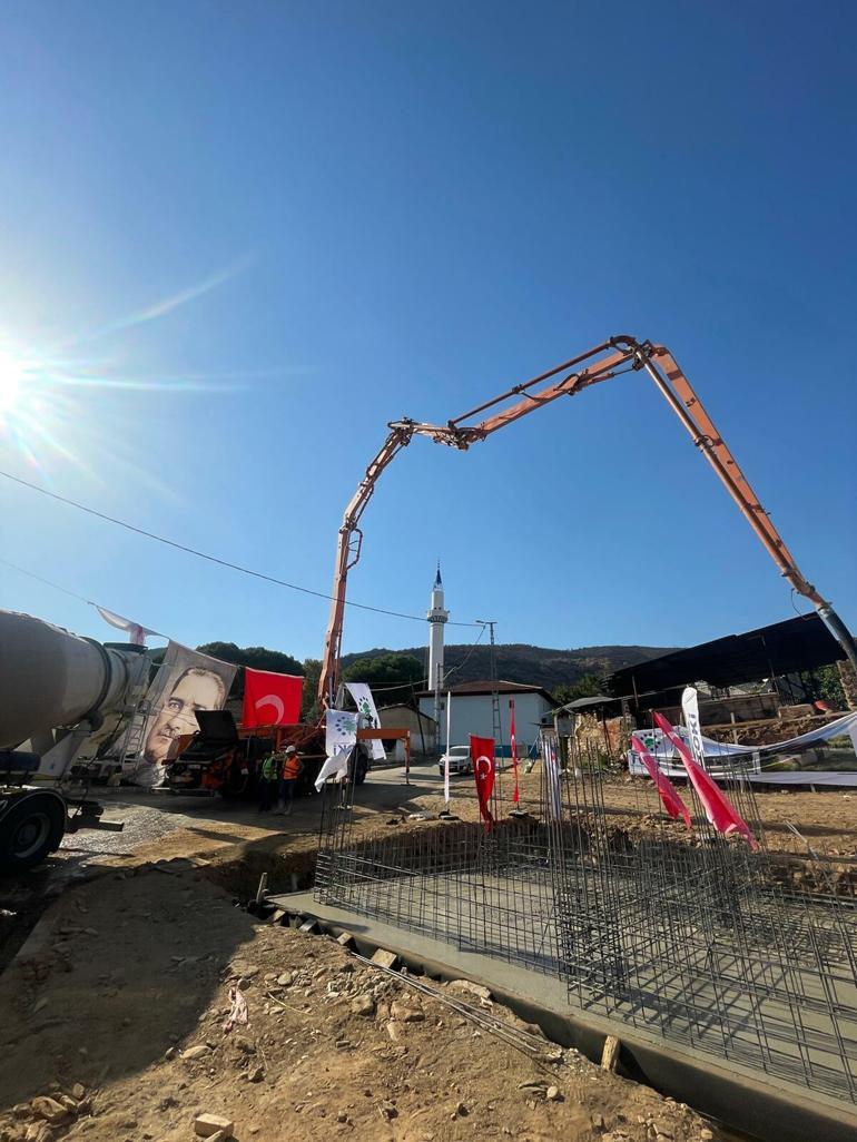 Bakan Kurum: Ödemişin, Seferihisarın bereketi yeniden canlanacak