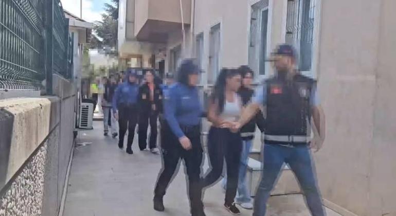 Küçükçekmece’de güzellik merkezlerine operasyon: 18 gözaltı