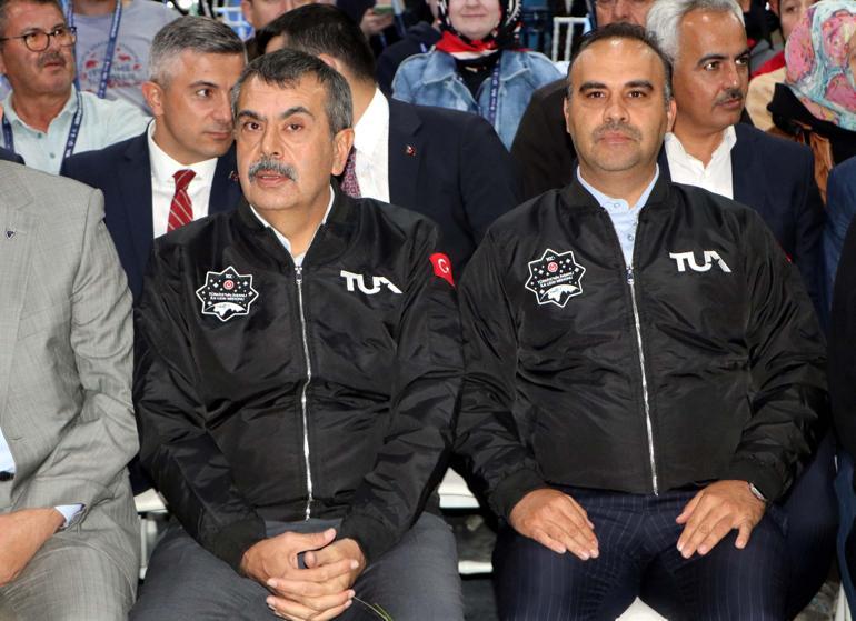 Bakan Kacır: Kendi geliştirdiğimiz uzay aracımızla Ay’a erişeceğiz