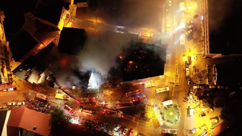 Erzurumda restoranda başlayıp, 4 bina ve otele sıçrayan yangın 2 buçuk saatte söndürüldü