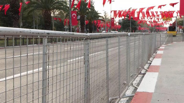 İstanbulda 30 Ağustos Zafer Bayramı kutlamaları kapsamında bazı yollar trafiğe kapatıldı