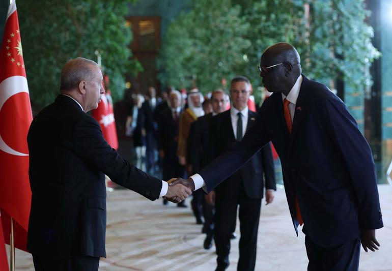 Cumhurbaşkanı Erdoğan, Zafer Bayramı tebriklerini kabul etti