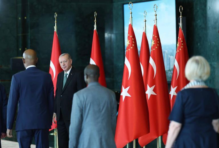 Cumhurbaşkanı Erdoğan, Zafer Bayramı tebriklerini kabul etti