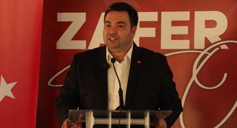 Tarihçi Naim Babüroğlu: Atatürk akıl, bilim ve umut demektir