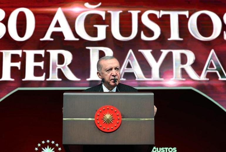Cumhurbaşkanı Erdoğan: Zafer yürüyüşümüz ebediyen devam edecektir