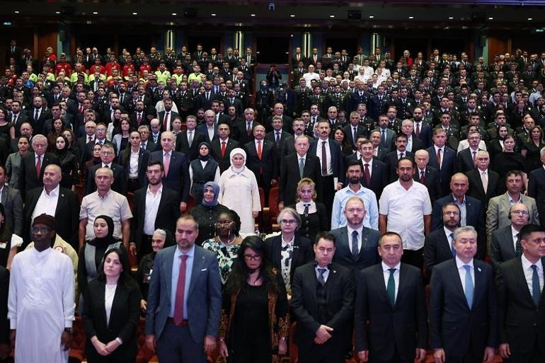 Cumhurbaşkanı Erdoğan: Zafer yürüyüşümüz ebediyen devam edecektir